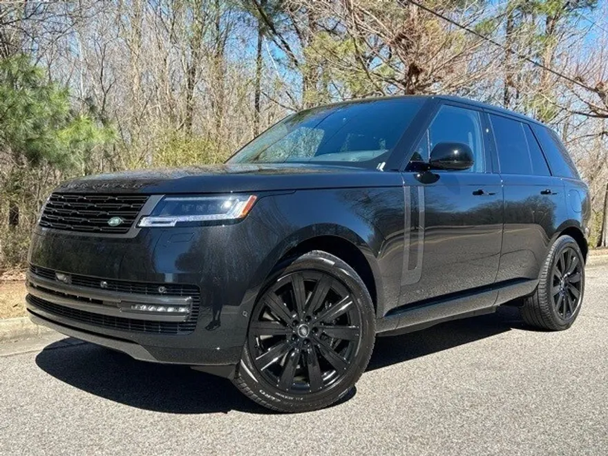 2025 Land Rover Range Rover SE photo 1