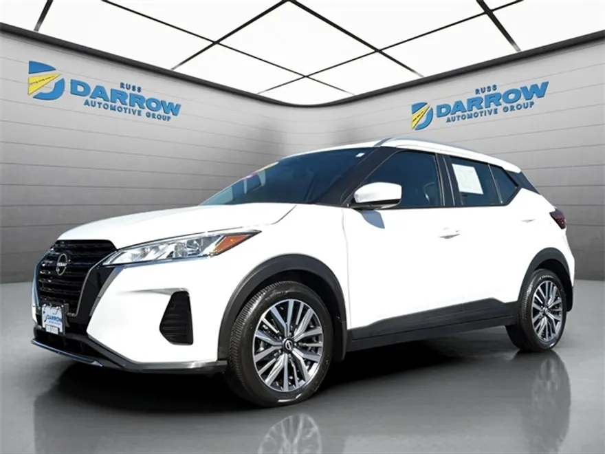 2023 Nissan Kicks SV photo 1