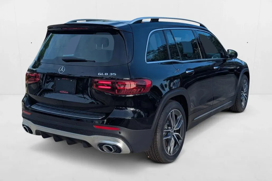 2025 Mercedes Benz GLB AMG 35 4MATIC photo 1