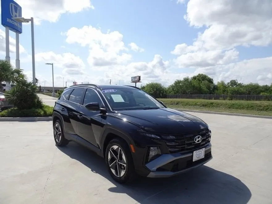 2025 Hyundai Tucson SEL photo 1