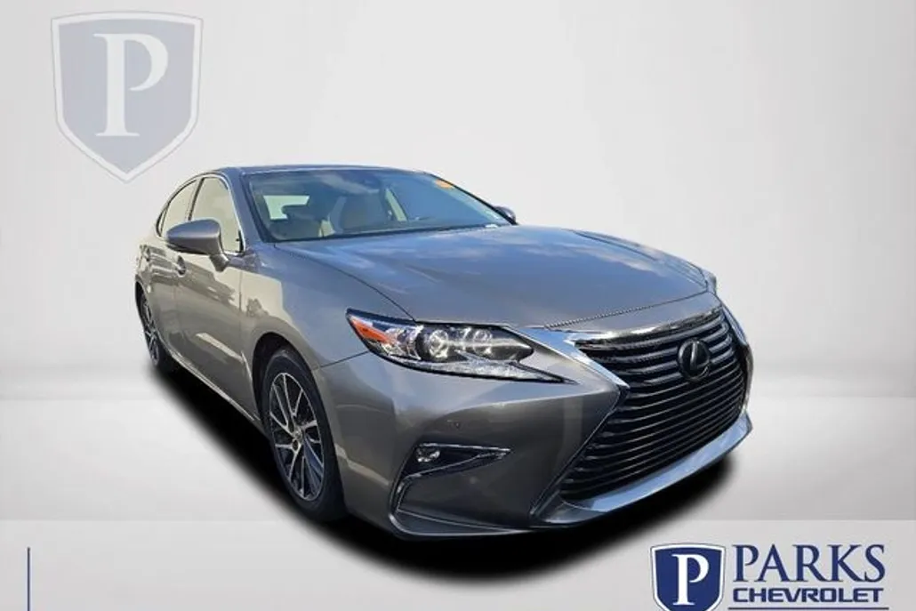 2016 Lexus ES 350 photo 1