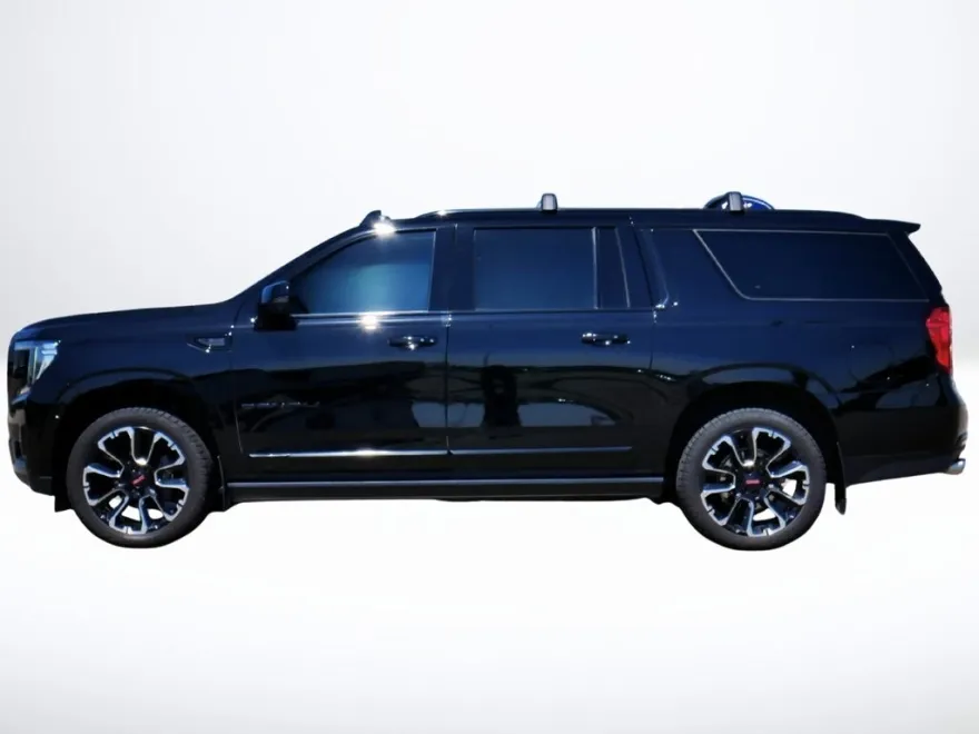 2023 Gmc Yukon XL Denali photo 1