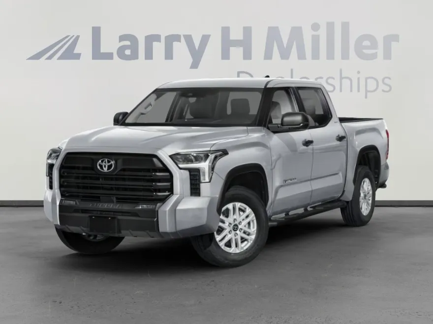 2025 Toyota Tundra SR5 CrewMax photo 1