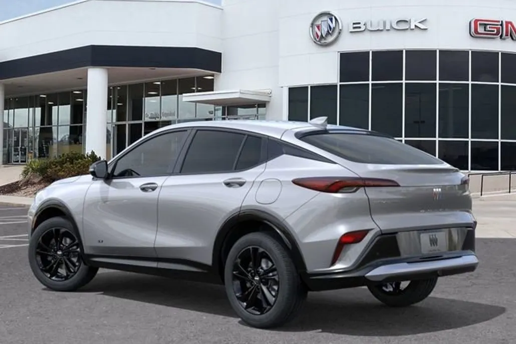 2025 Buick Envista ST photo 1