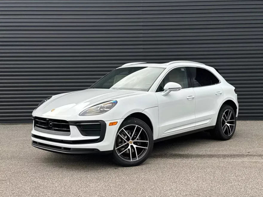 2025 Porsche Macan S photo 1