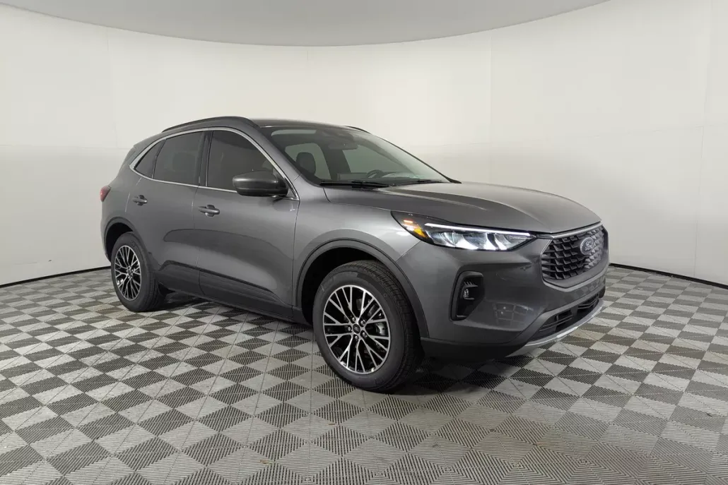 2025 Ford Escape photo 1
