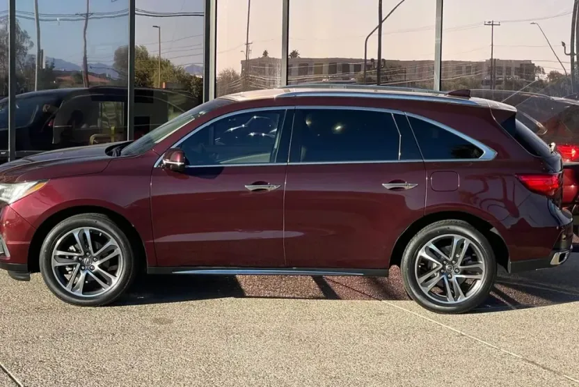 2017 Acura MDX SH-AWD Sport photo 1
