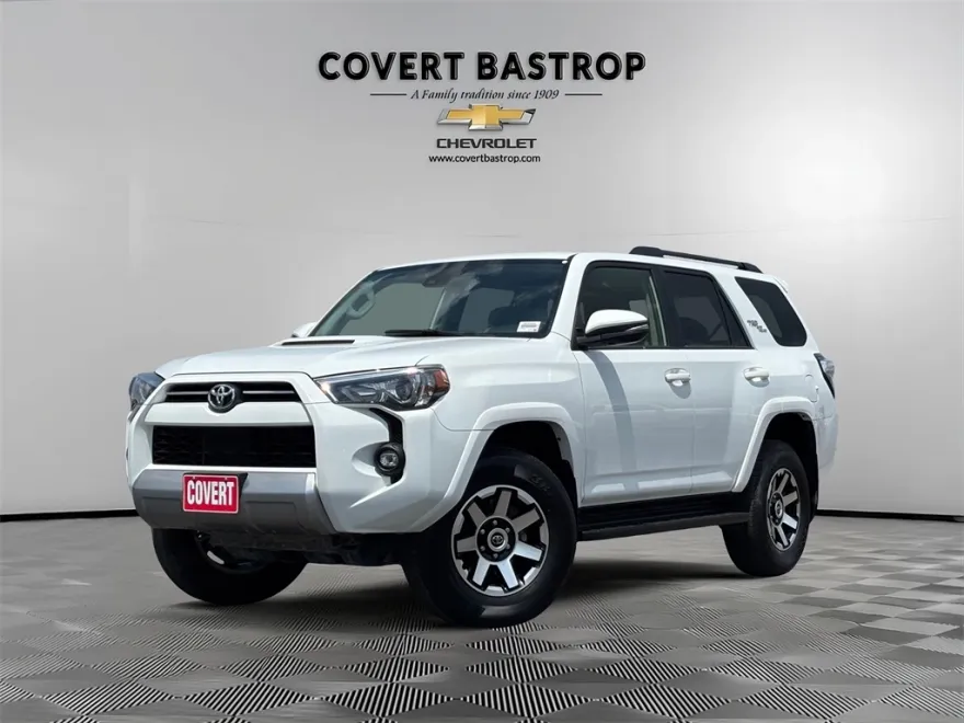 2024 Toyota 4Runner TRD Off-Road Premium photo 1