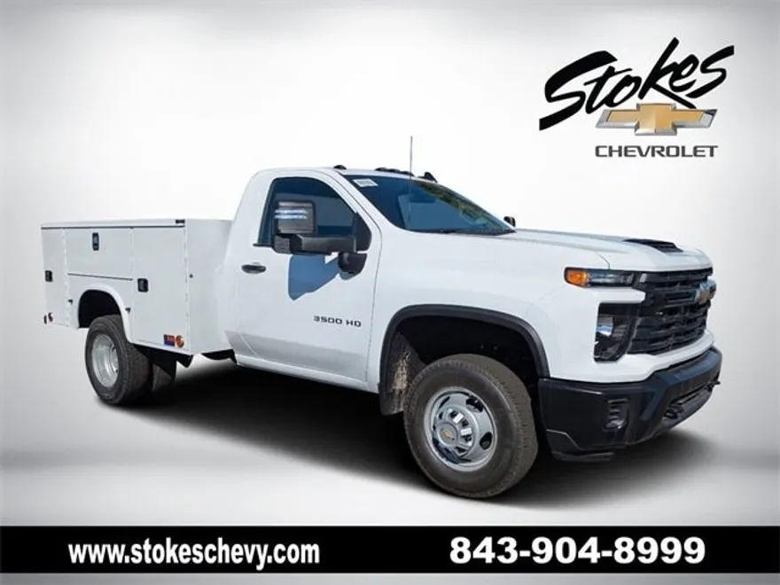 2025 Chevrolet Silverado 3500HD photo 1