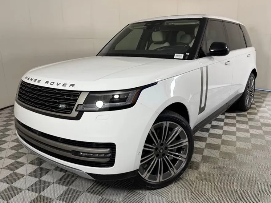2025 Land Rover Range Rover SE photo 1