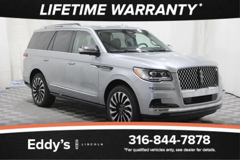 2022 Lincoln Navigator Black Label photo 1
