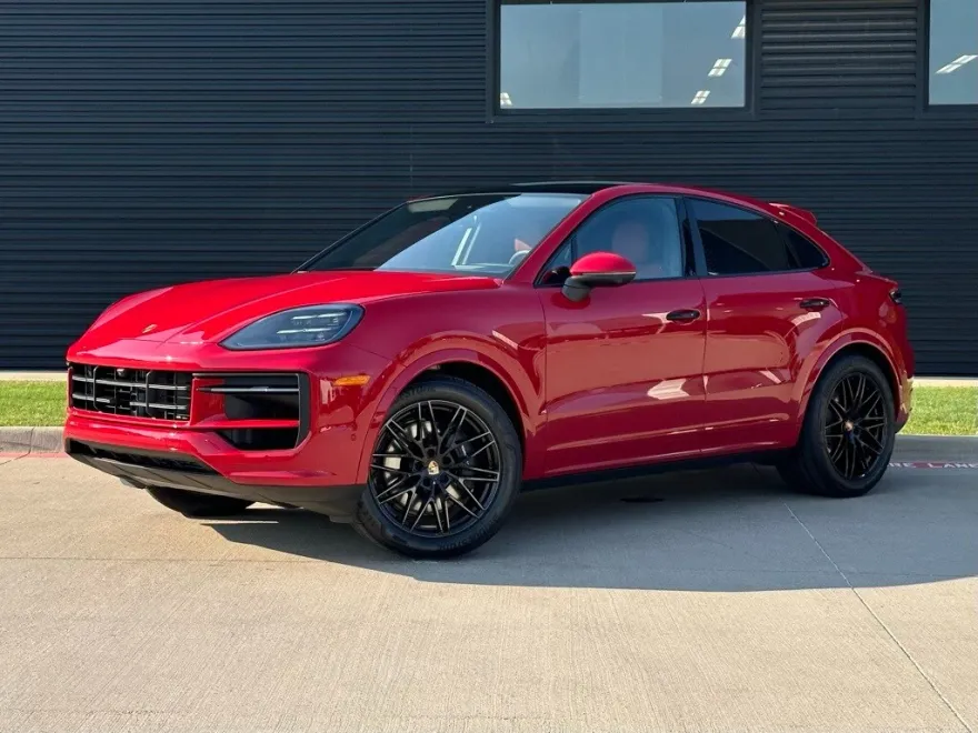 2025 Porsche Cayenne Coupe photo 1