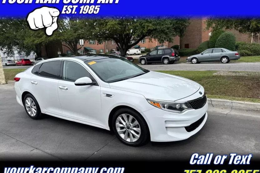 2016 Kia Optima EX photo 1