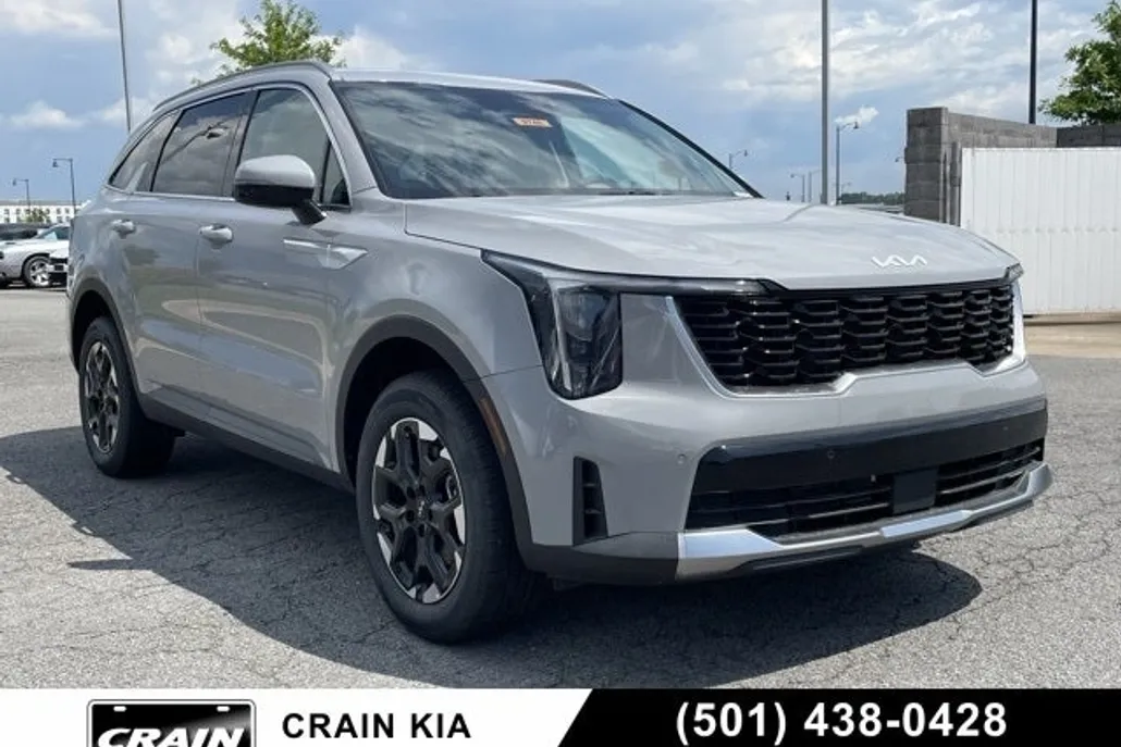2025 Kia Sorento S photo 1