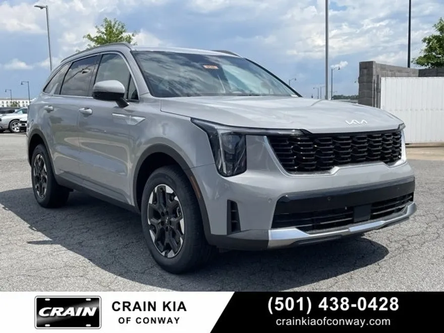 2025 Kia Sorento S photo 1