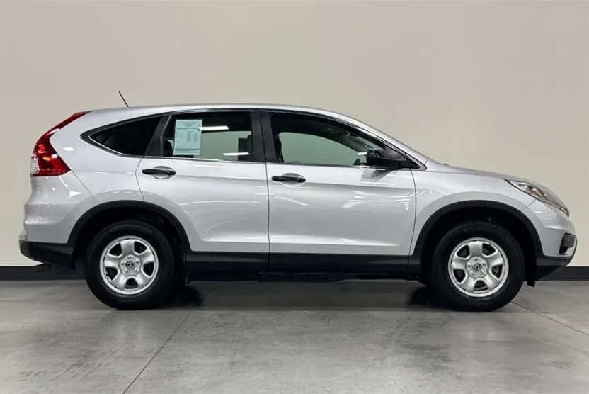 2016 Honda CR-V LX photo 1