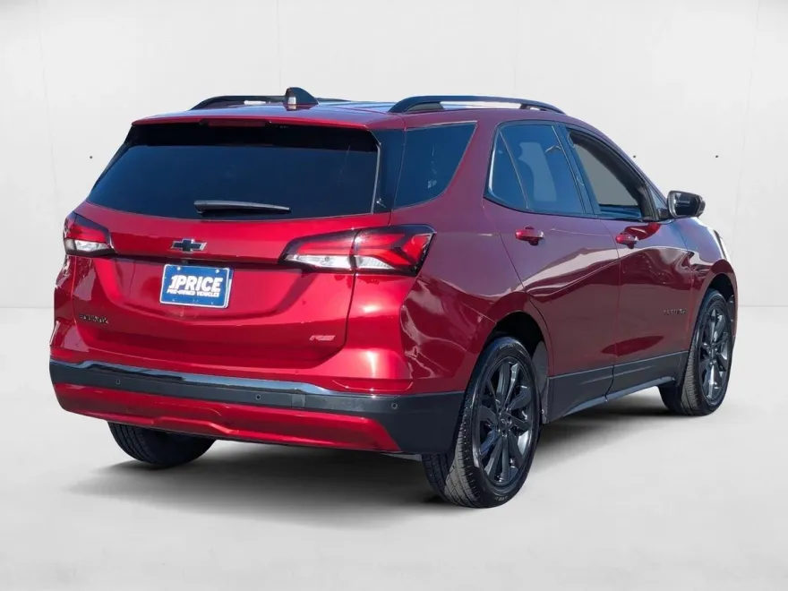 2023 Chevrolet Equinox RS photo 1