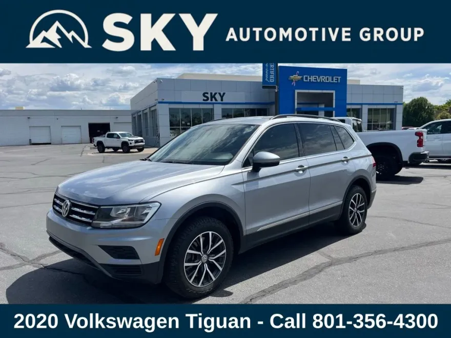 2020 Volkswagen Tiguan SE photo 1