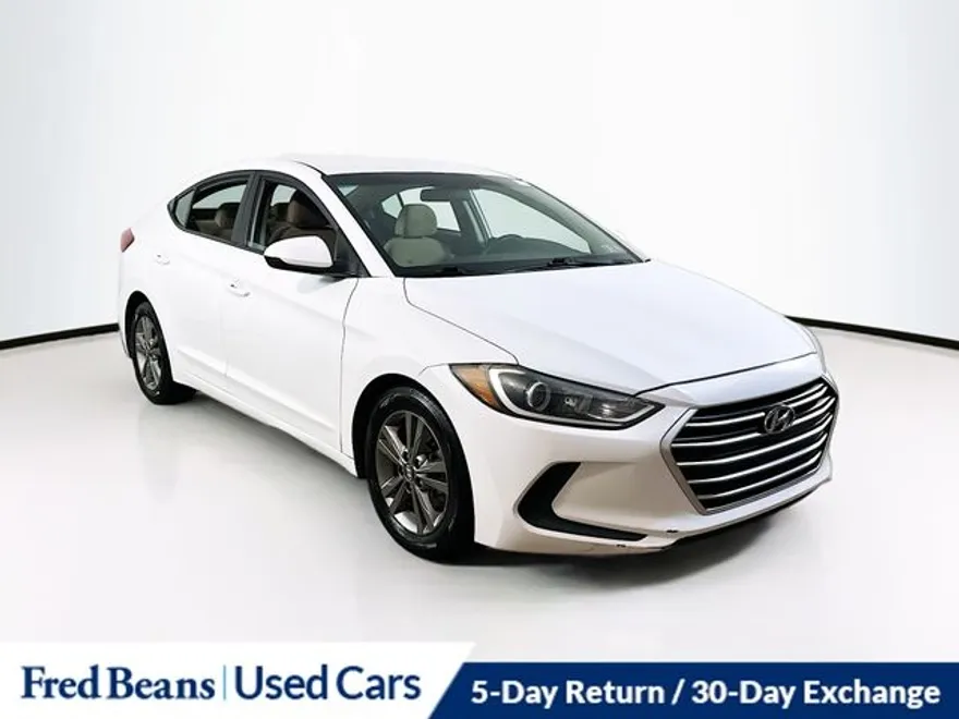 2017 Hyundai Elantra SE photo 1