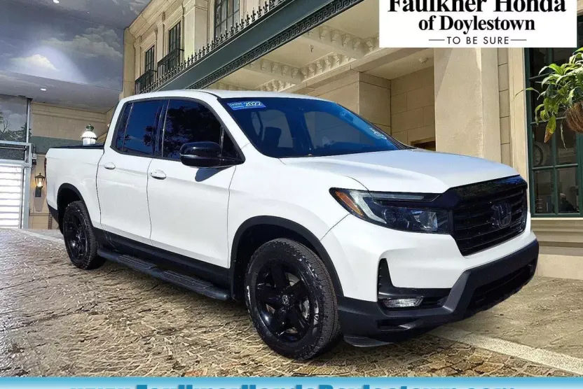 2022 Honda Ridgeline Black Edition photo 1