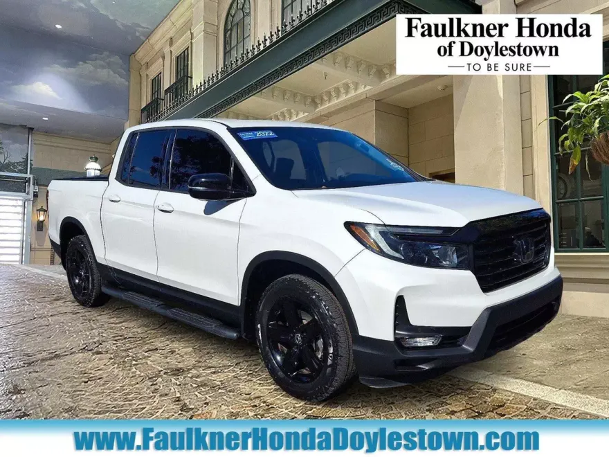 2022 Honda Ridgeline Black Edition photo 1