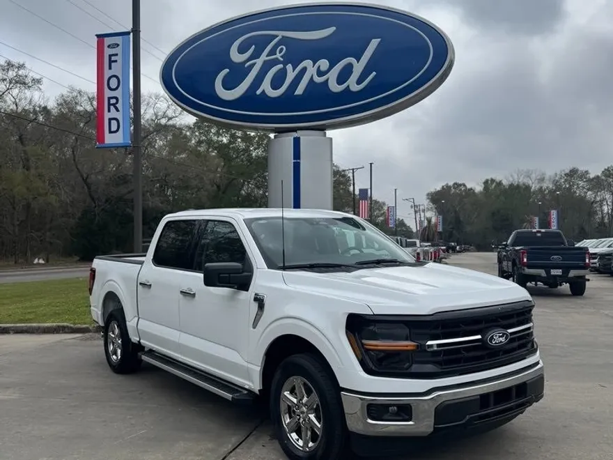 2025 Ford F-150 XLT photo 1