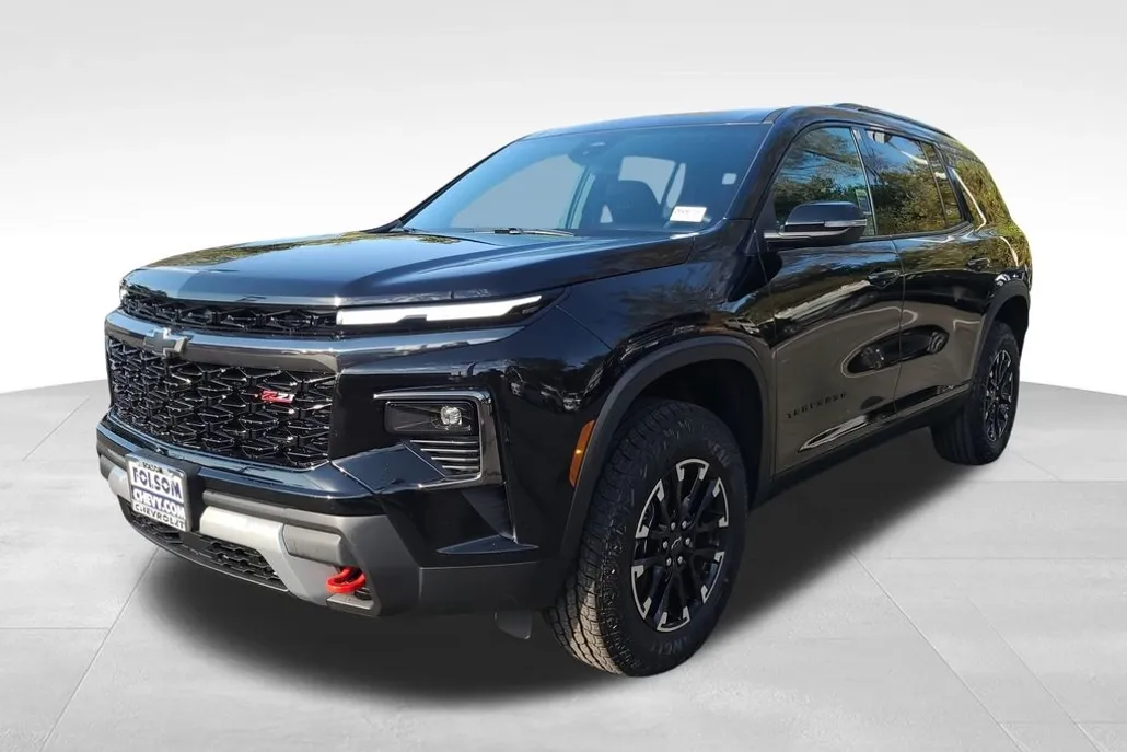 2026 Chevrolet Traverse Z71 photo 1