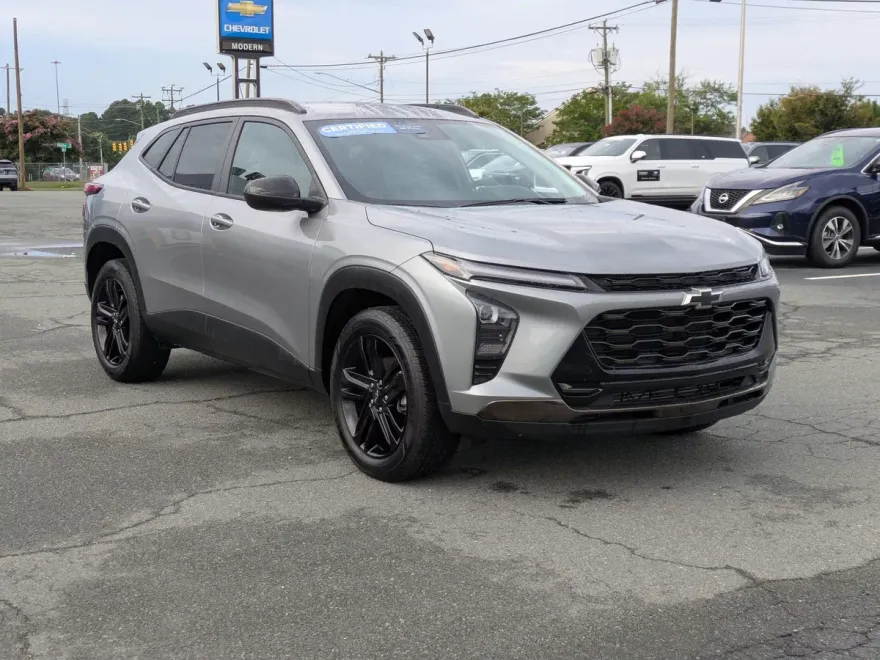 2025 Chevrolet Trax ACTIV photo 1