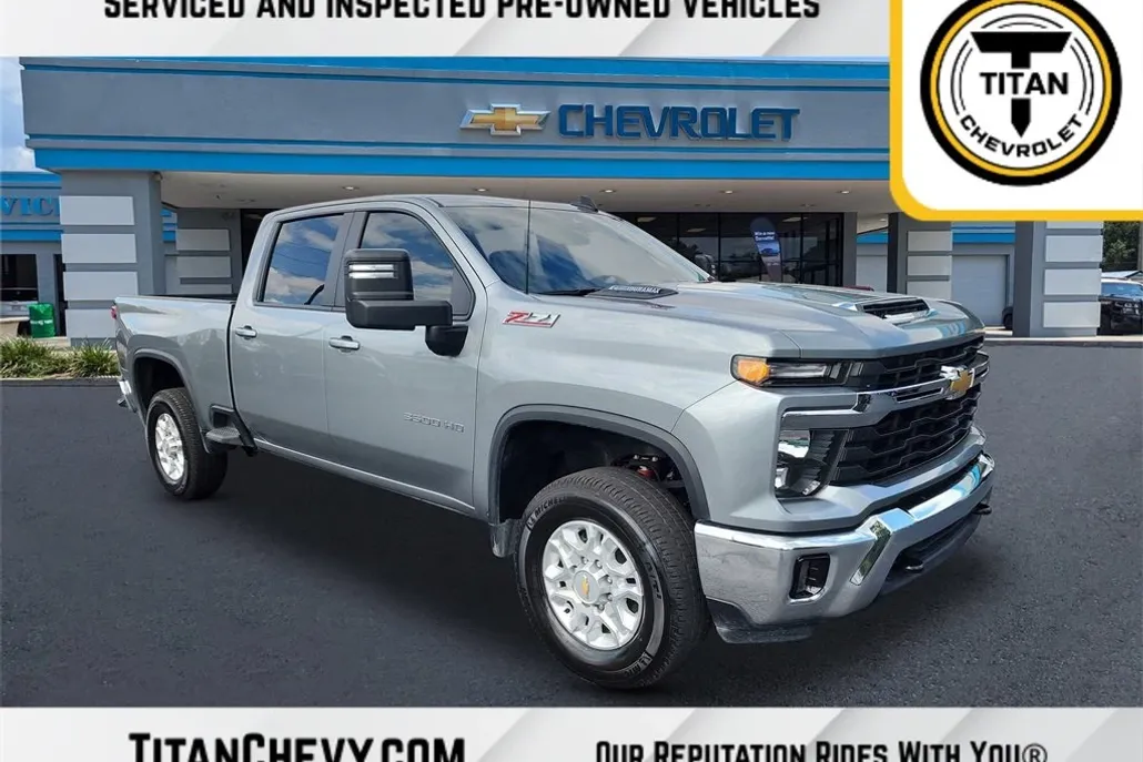 2025 Chevrolet Silverado 3500HD LT photo 1