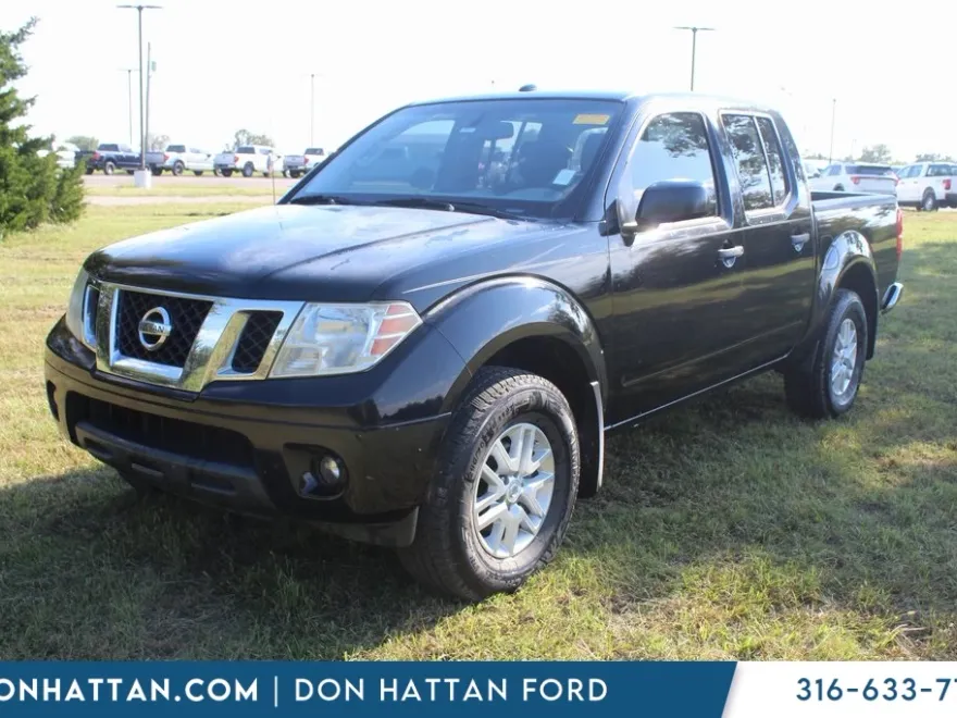 2015 Nissan Frontier SV photo 1
