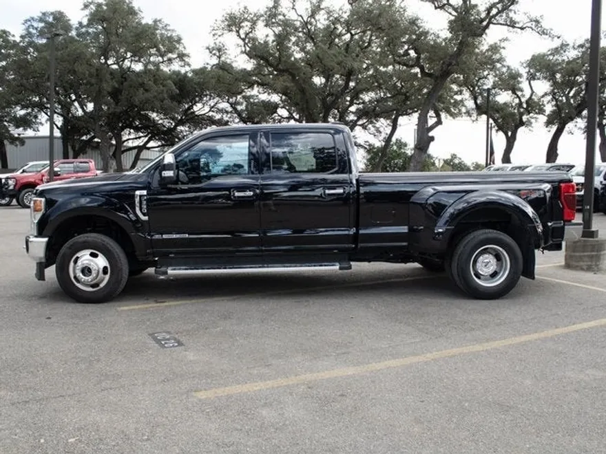2022 Ford F-350 photo 1