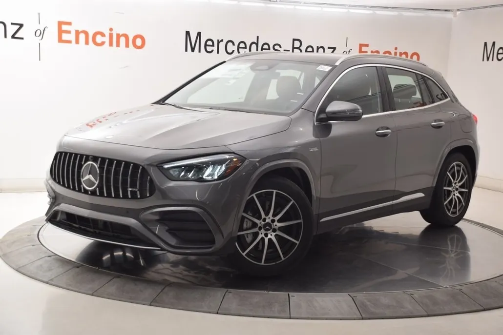 2026 Mercedes Benz GLA 35 AMG photo 1