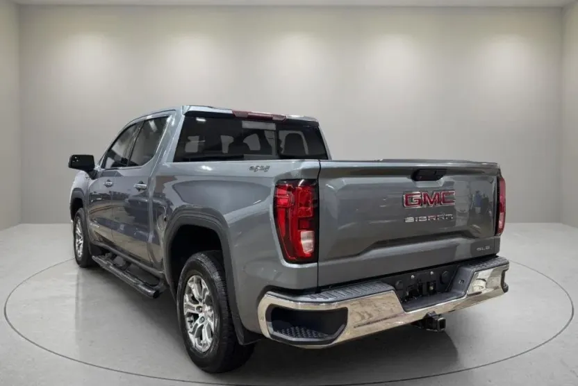 2019 Gmc Sierra 1500 SLE photo 1