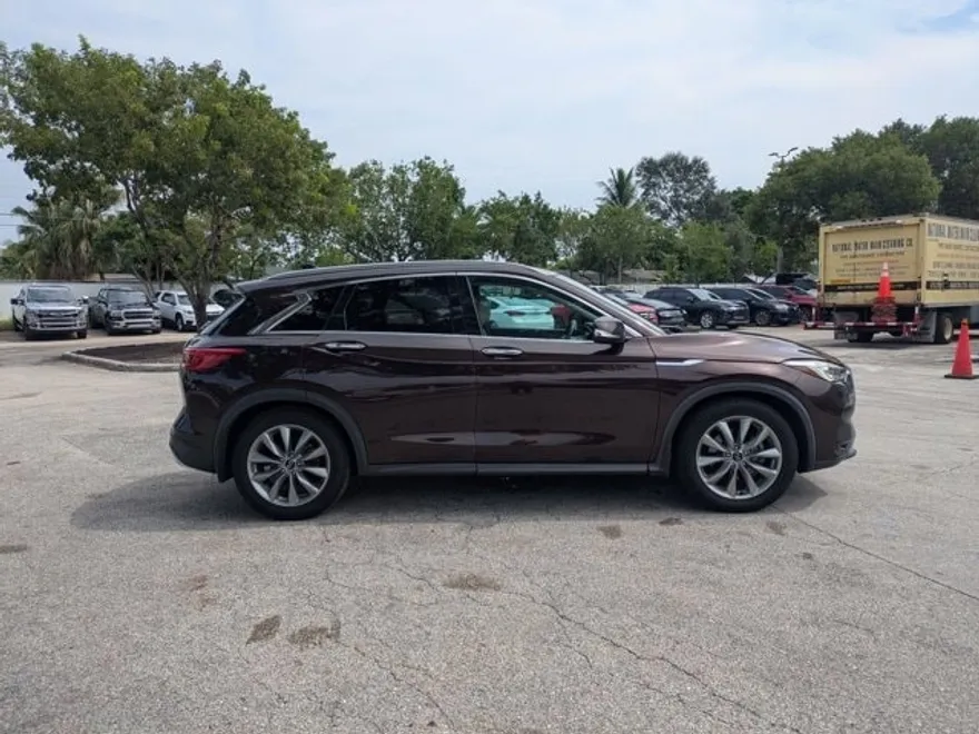 2020 Infiniti QX50 Luxe photo 1
