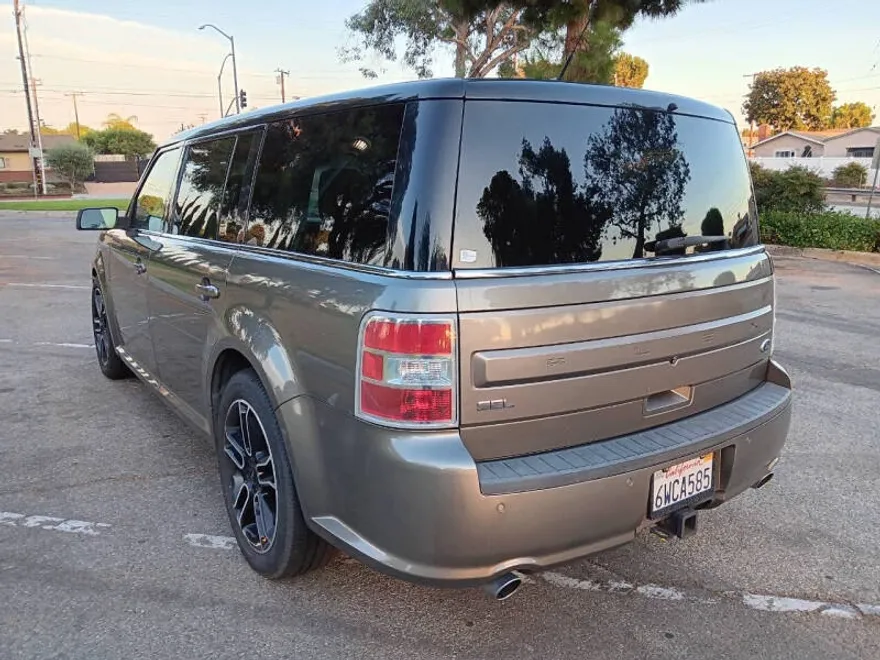 2013 Ford Flex SEL photo 1