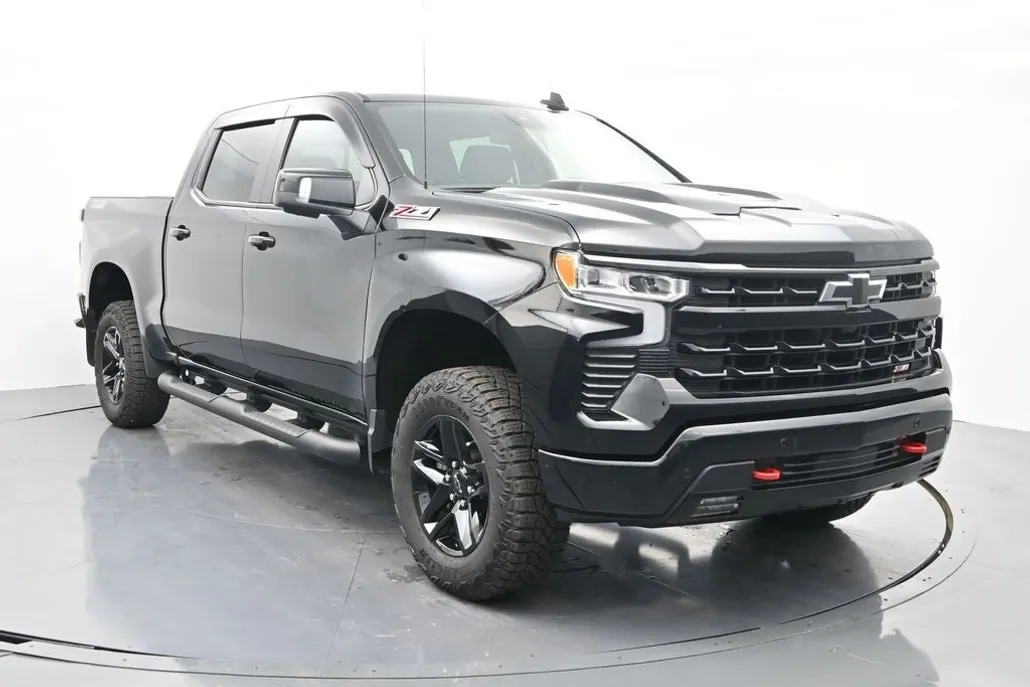 2024 Chevrolet Silverado 1500 LT Trail Boss photo 1