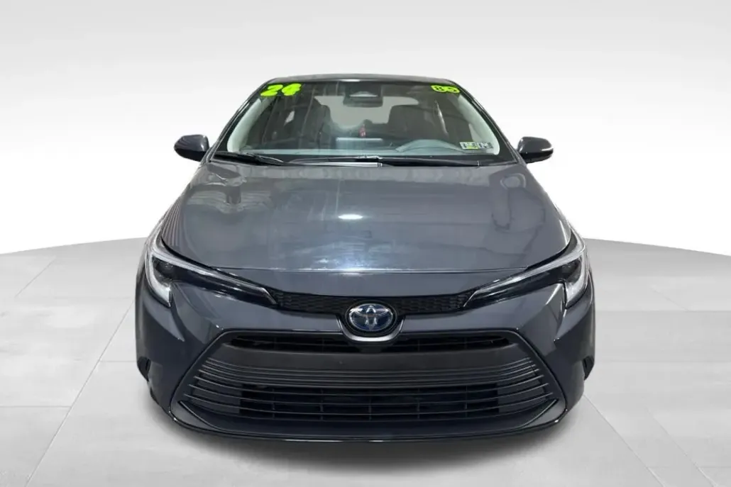2024 Toyota Corolla Hybrid LE photo 1