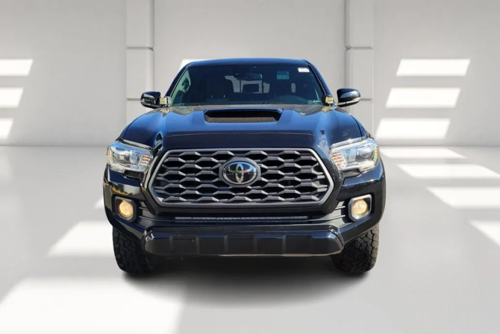 2021 Toyota Tacoma 4x4 SR photo 1