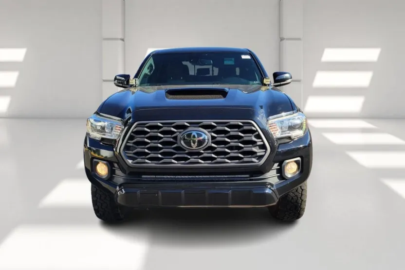 2021 Toyota Tacoma 4x4 SR photo 1