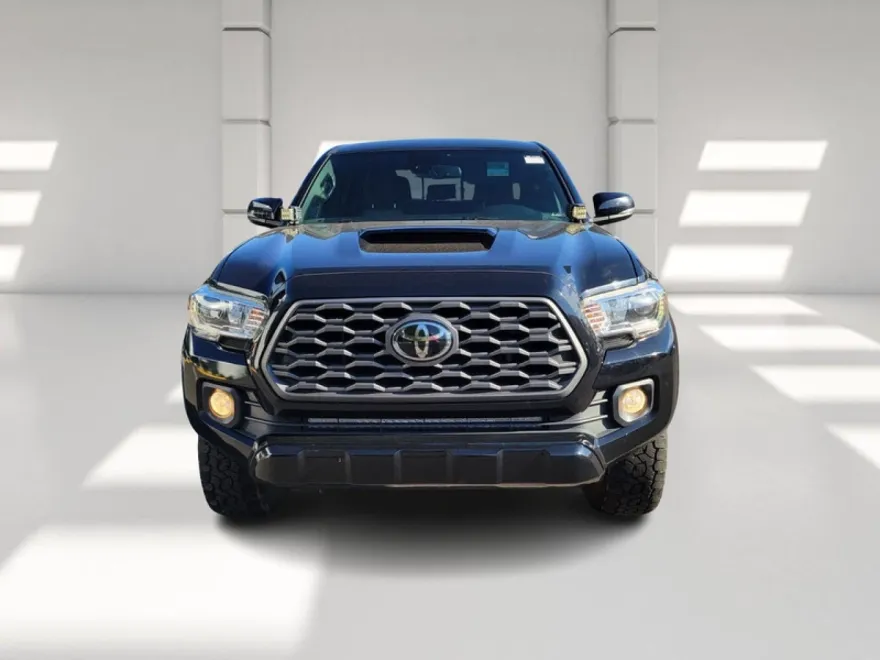 2021 Toyota Tacoma 4x4 SR photo 1