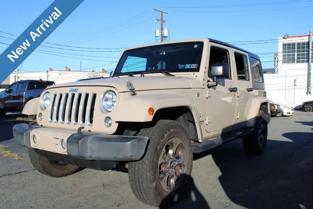 2016 Jeep Wrangler Unlimited Sahara photo 1
