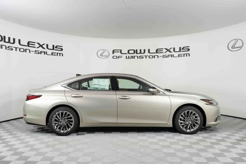 2025 Lexus ES 350 Ultra Luxury photo 1