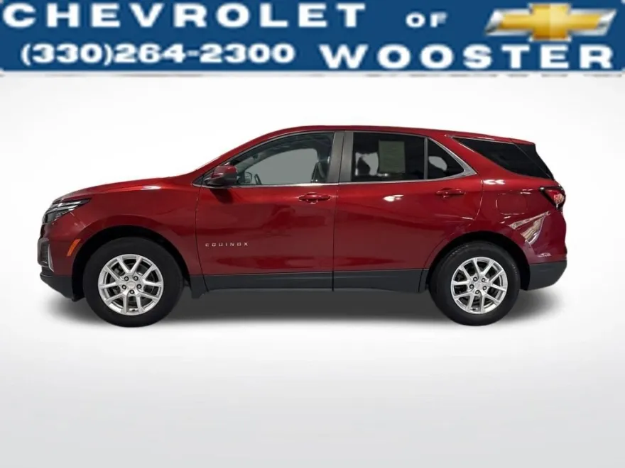 2023 Chevrolet Equinox LT photo 1