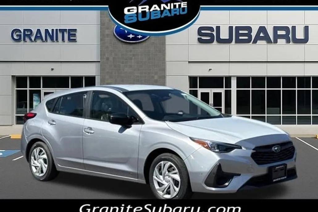 2025 Subaru Impreza Base photo 1