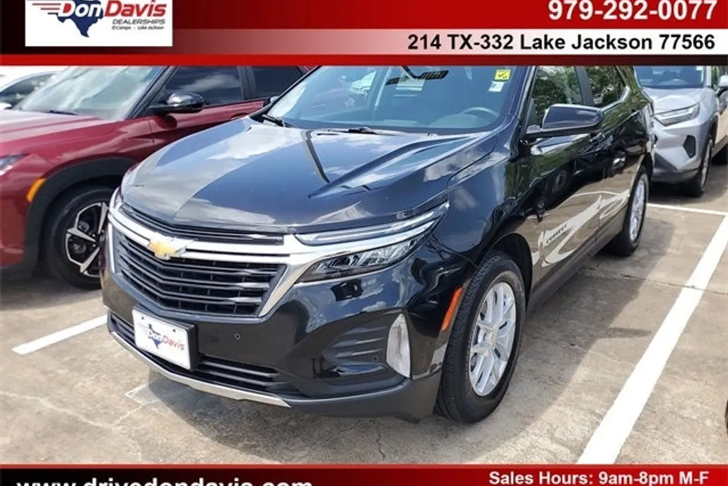 2024 Chevrolet Equinox LT photo 1