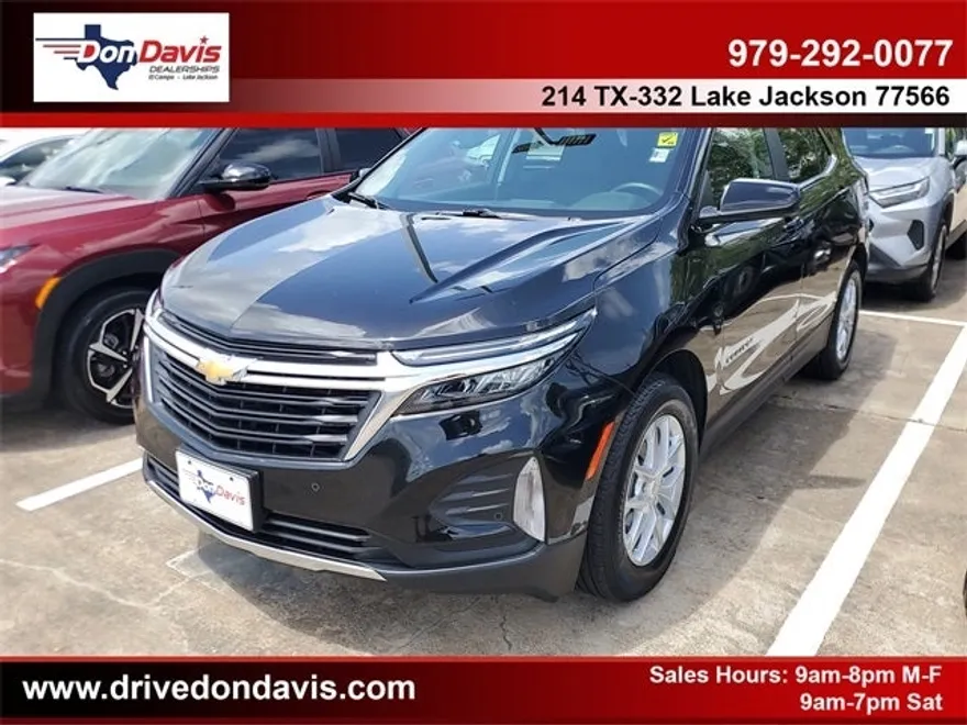 2024 Chevrolet Equinox LT photo 1