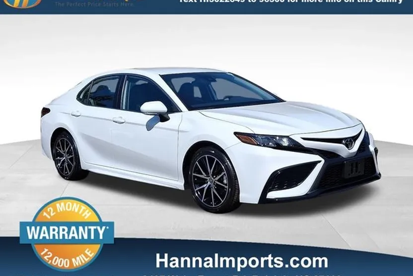 2024 Toyota Camry SE photo 1