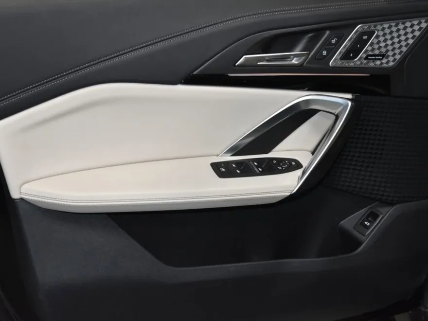 2023 Bmw X1 XDrive28i photo 1