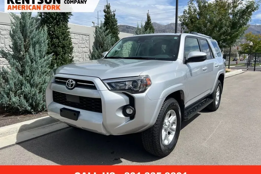 2024 Toyota 4Runner SR5 photo 1