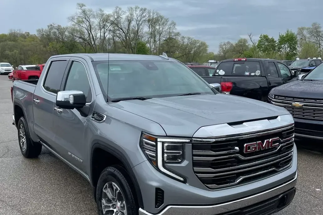 2025 Gmc Sierra 1500 SLT photo 1